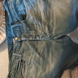 True Religion light blue corduroy denim light material, Men's 36 relaxed fit